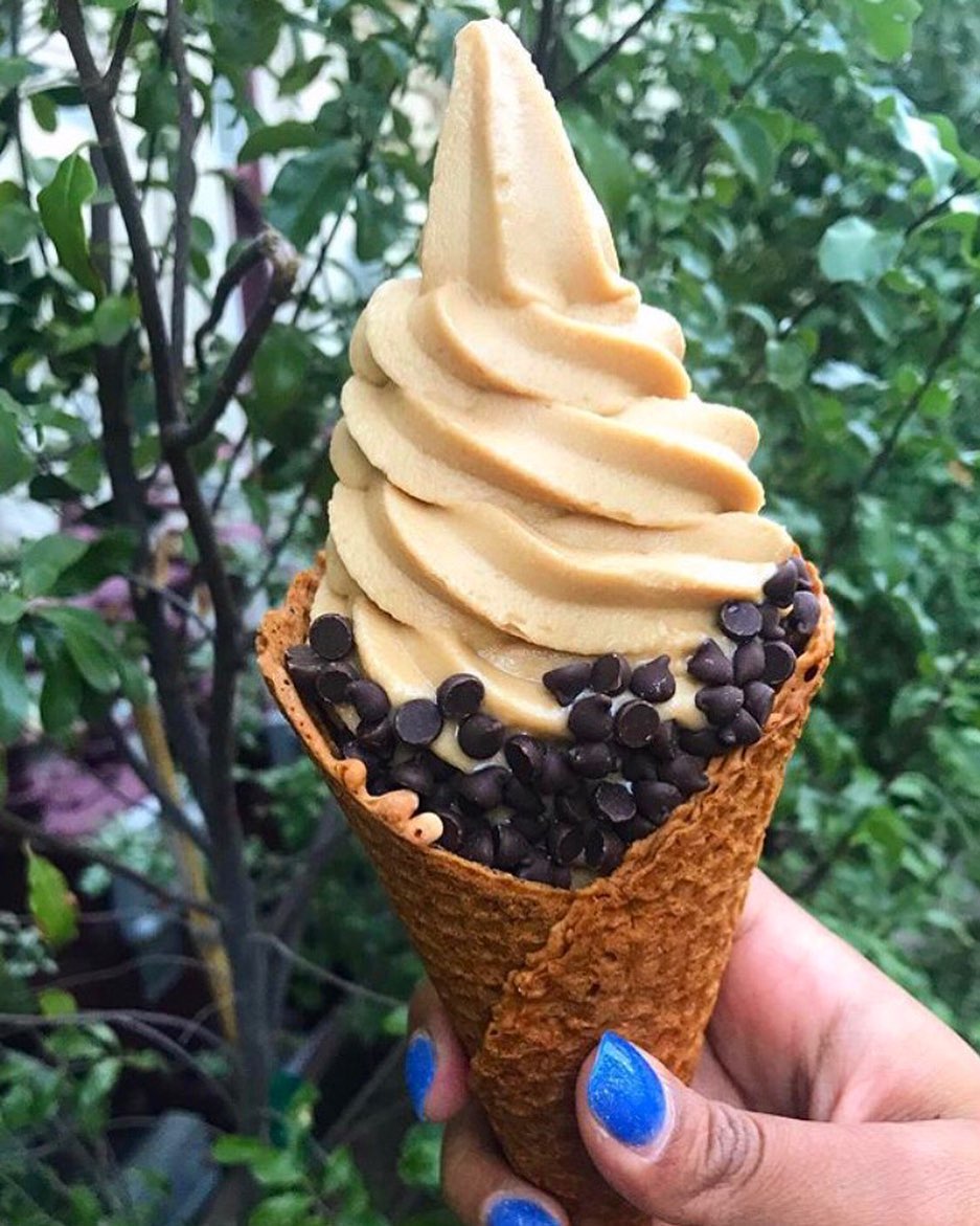 salted caramel zen yoga-urt
